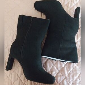 Lillianna Black Ankle Boots New